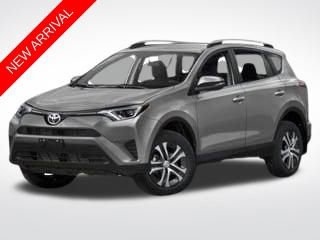 2018 Toyota RAV4 LE's photo