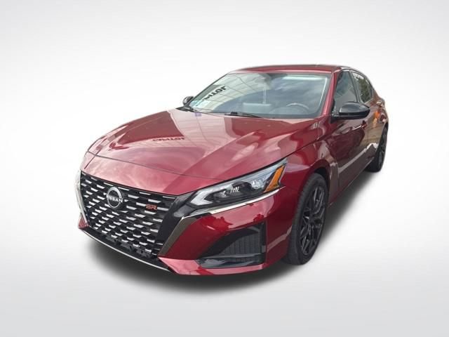 2023 Nissan Altima 2.5 SR photo 4