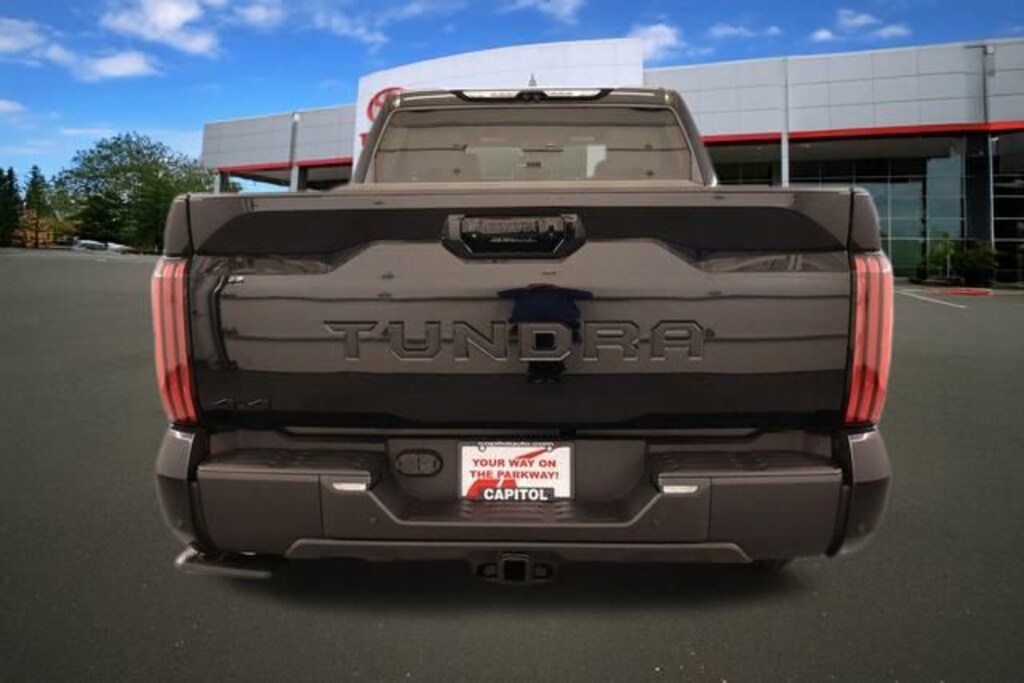 New 2026 Toyota Tundra Limited LIMITED CREWMAX 5.5