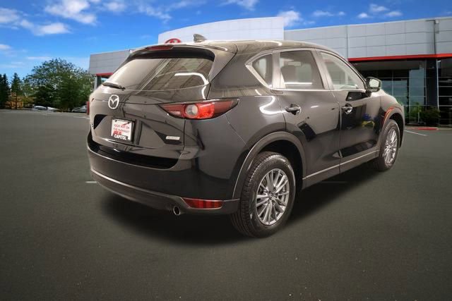 2017 Mazda CX-5 Touring photo 2