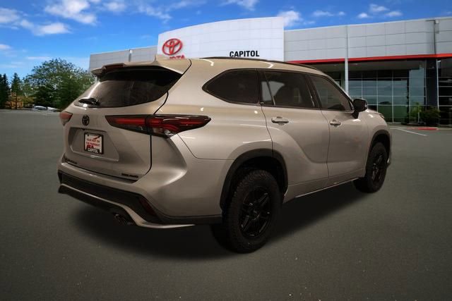 2024 Toyota Highlander XSE photo 2