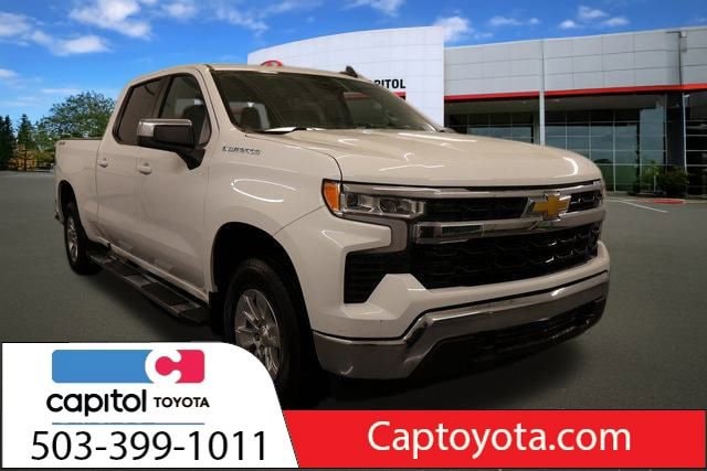 2024 Chevrolet Silverado 1500 LT's photo