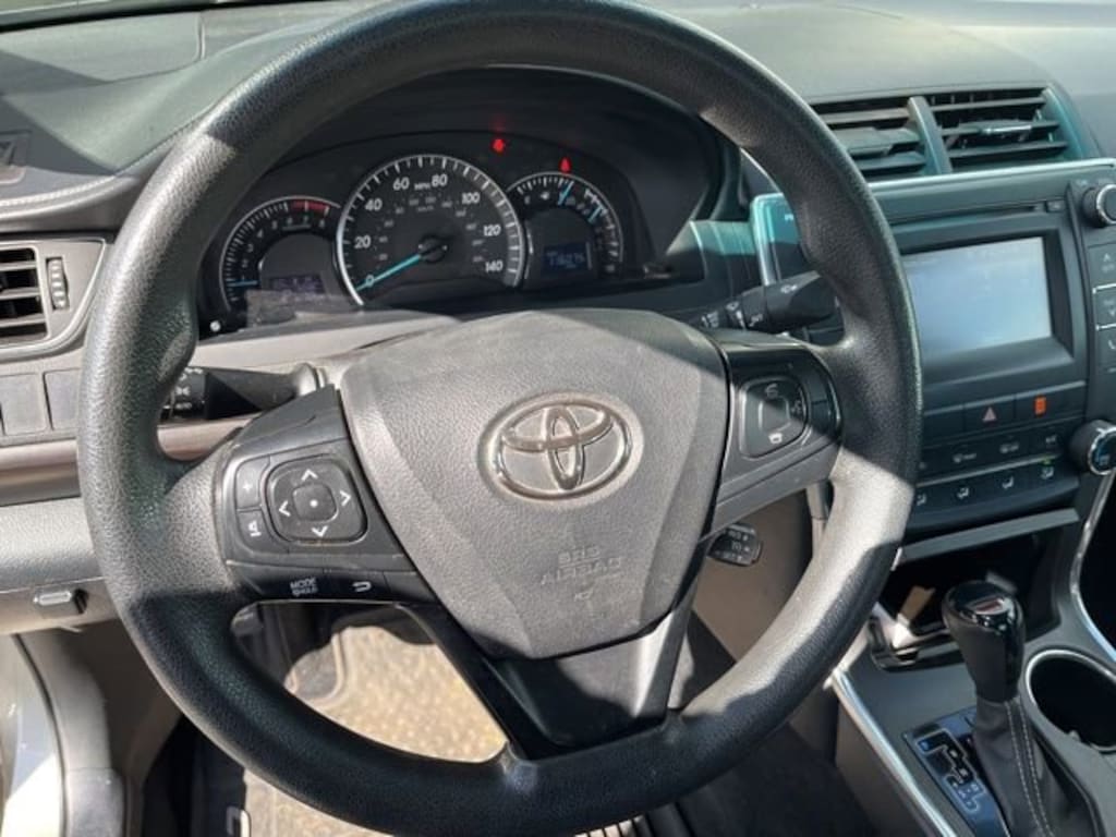 Used 2015 Toyota Camry LE Sedan