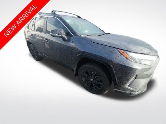 2024 Toyota RAV4 XSE's photo