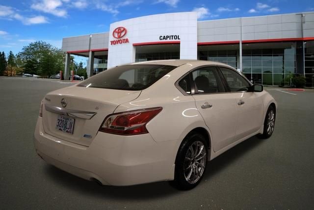 Used 2013 Nissan Altima Sedan S with VIN 1N4AL3AP4DN496024 for sale in Salem, OR