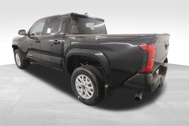 2025 Toyota Tacoma SR5 Double Cab photo 3