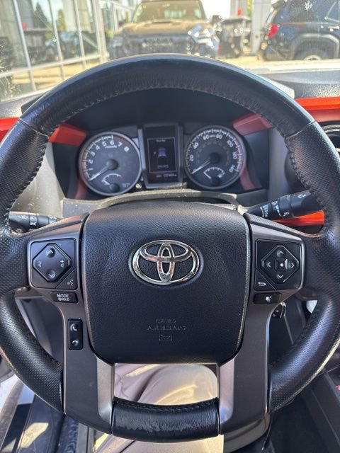 2016 Toyota Tacoma TRD Off-Road photo 3