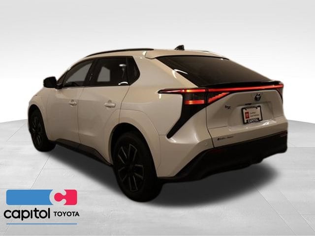 Used 2026 Toyota bZ XLE with VIN JTMBDAFB4TJ019208 for sale in Salem, OR