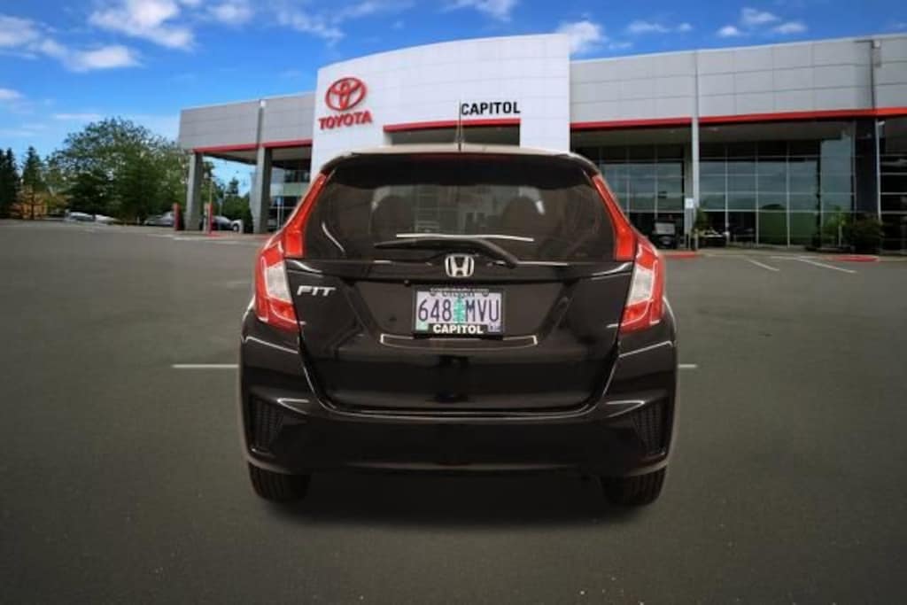 Used 2017 Honda Fit LX Hatchback