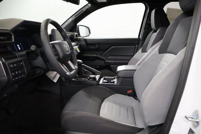 2026 Toyota 4Runner TRD Off-Road - Photo 14