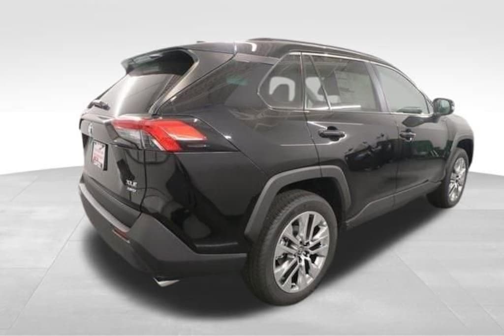 New 2025 Toyota RAV4 XLE Premium XLE PREM AWD SUV