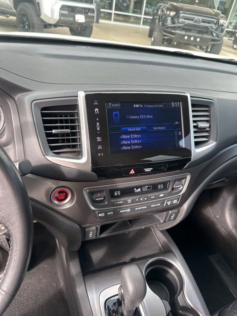 2017 Honda Pilot EX-L photo 3