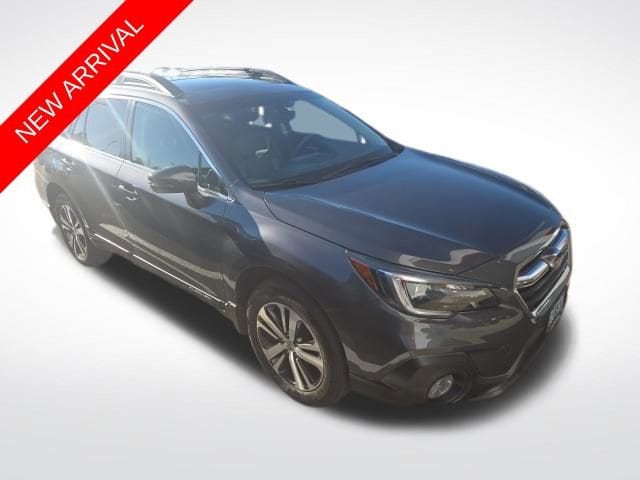 2018 Subaru Outback Limited's photo