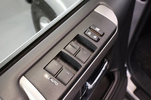 2024 Toyota 4Runner SR5 - Photo 12