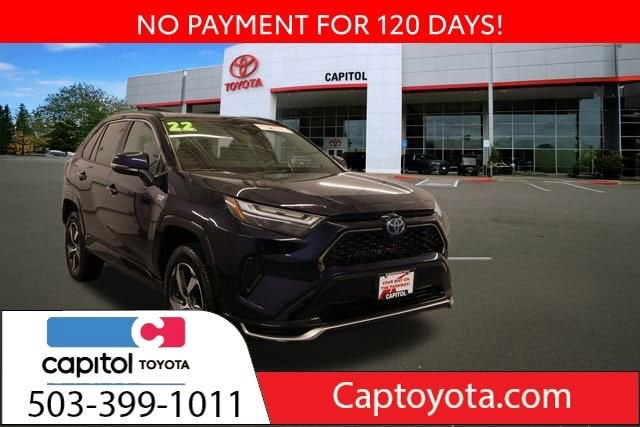 2022 Toyota RAV4 SE's photo