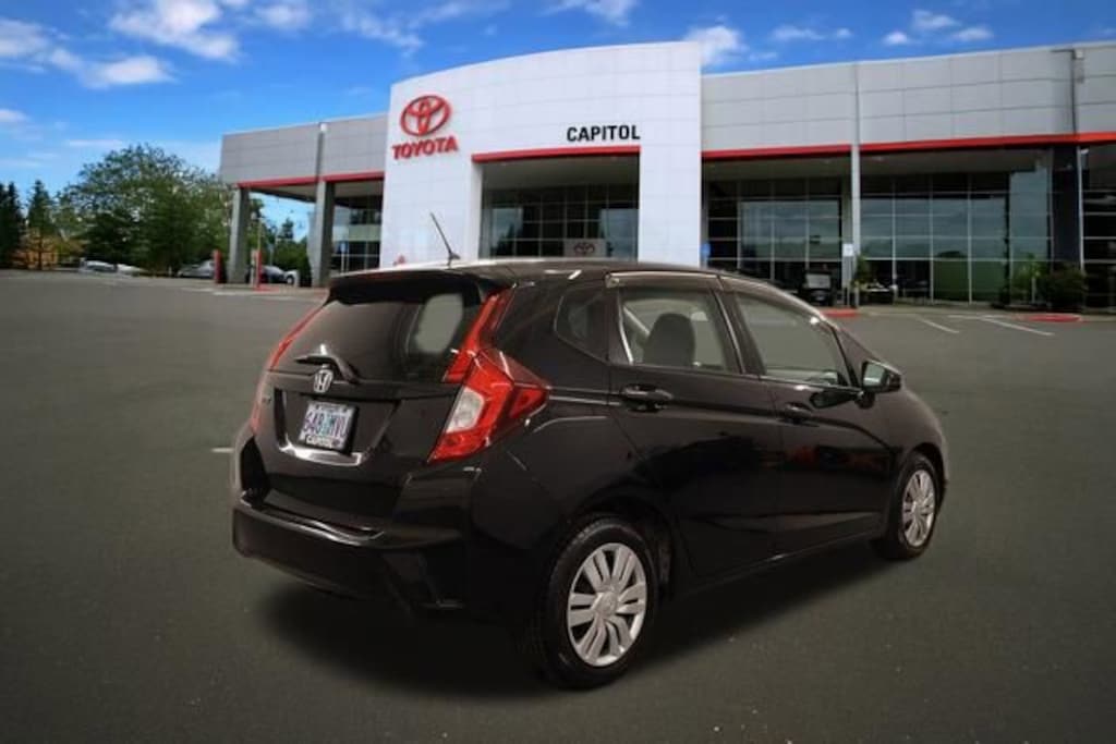 Used 2017 Honda Fit LX Hatchback