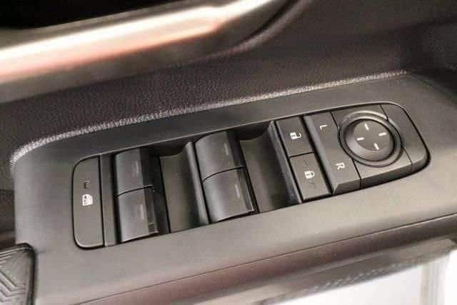2025 Toyota Tacoma TRD Off Road - Photo 31
