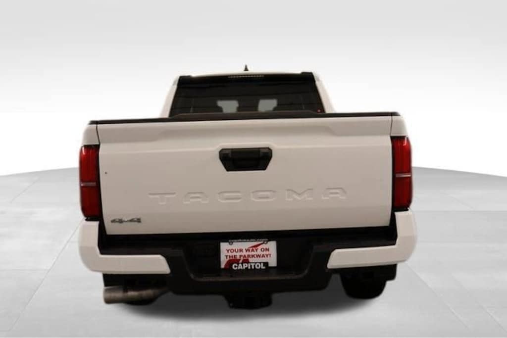 New 2025 Toyota Tacoma SR5 4X4 DOUBLE CAB