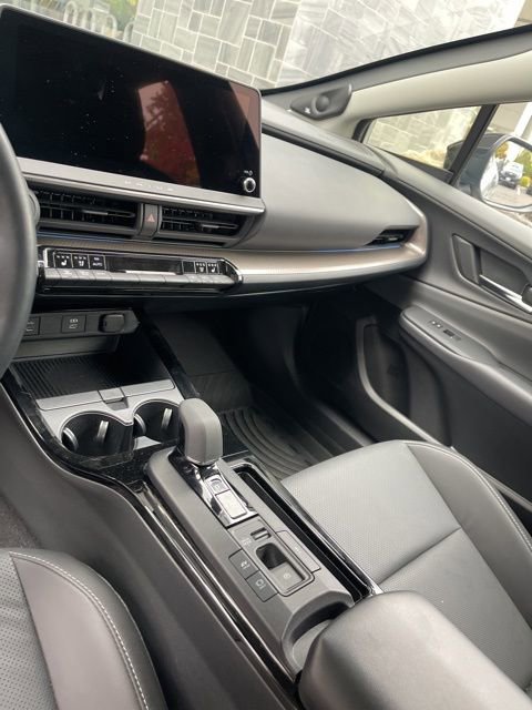 2024 Toyota Prius Limited photo 4
