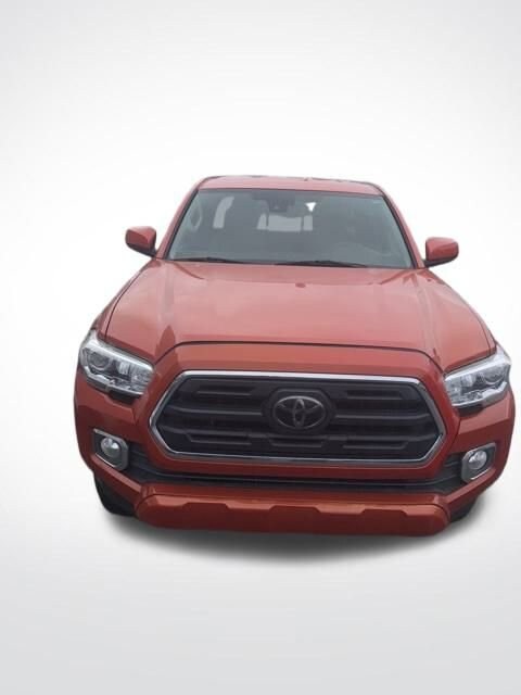 2018 Toyota Tacoma SR5 photo 4