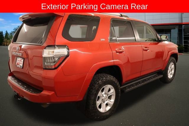 2022 Toyota 4Runner SR5 photo 2