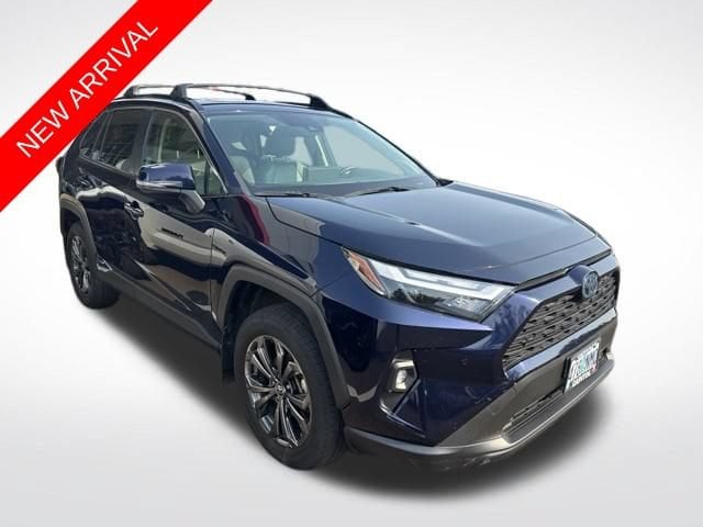 2022 Toyota RAV4 Hybrid SUV 