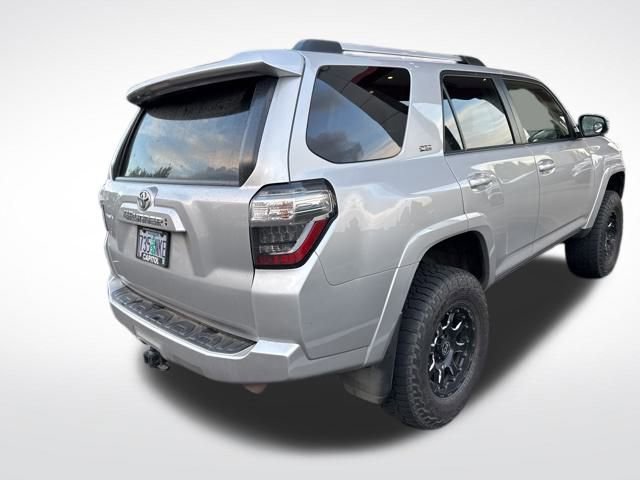 2021 Toyota 4Runner SR5 Premium photo 4