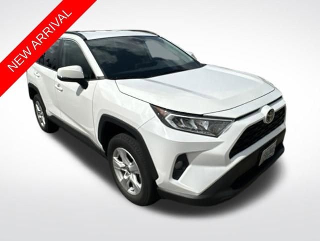 2021 Toyota RAV4 XLE AWD's photo