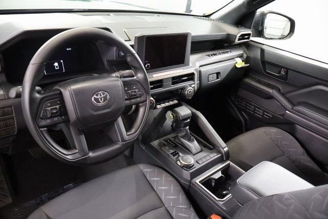 2026 Toyota Tacoma SR5 - Photo 12