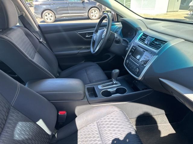 2017 Nissan Altima 2.5 S photo 3
