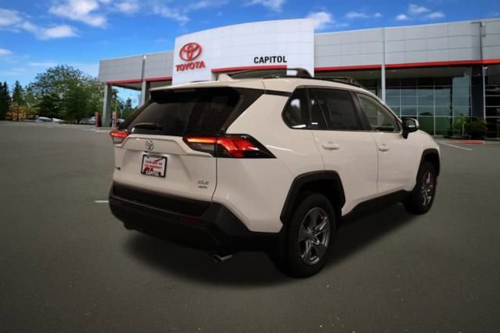 New 2025 Toyota RAV4 XLE XLE AWD SUV