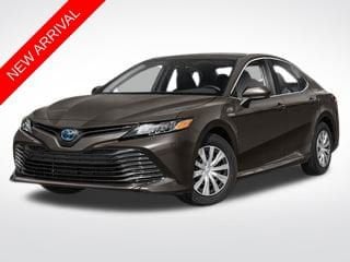 2020 Toyota Camry LE's photo