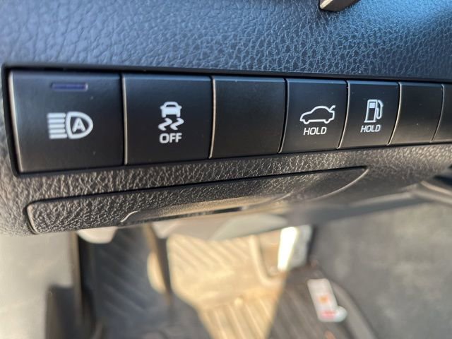 2022 Toyota Camry XSE V6 photo 2