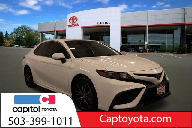 2023 Toyota Camry SE AWD's photo
