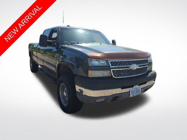 2005 Chevrolet Silverado HD LT Crew Cab SWB's photo