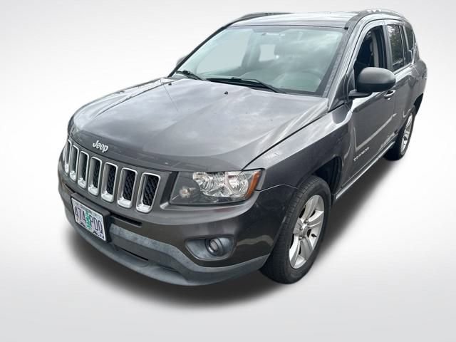 2015 Jeep Compass Sport photo 3