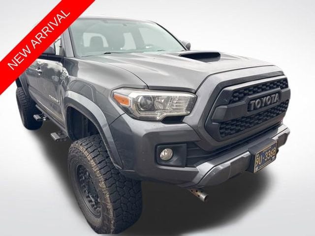 2017 Toyota Tacoma Truck Double Cab 