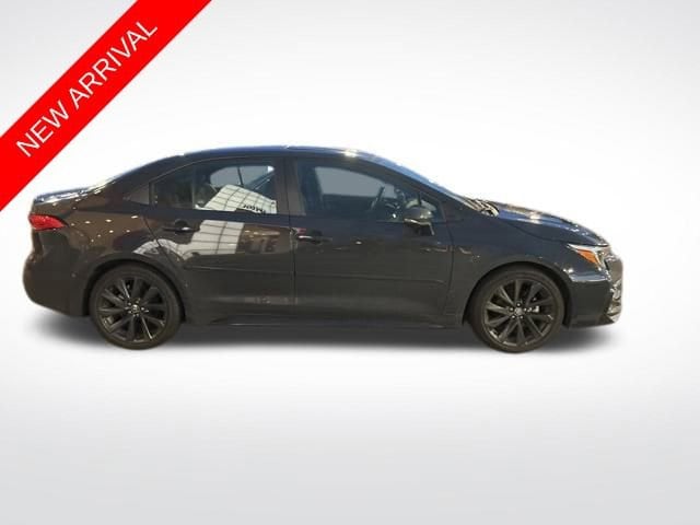 2024 Toyota Corolla SE's photo