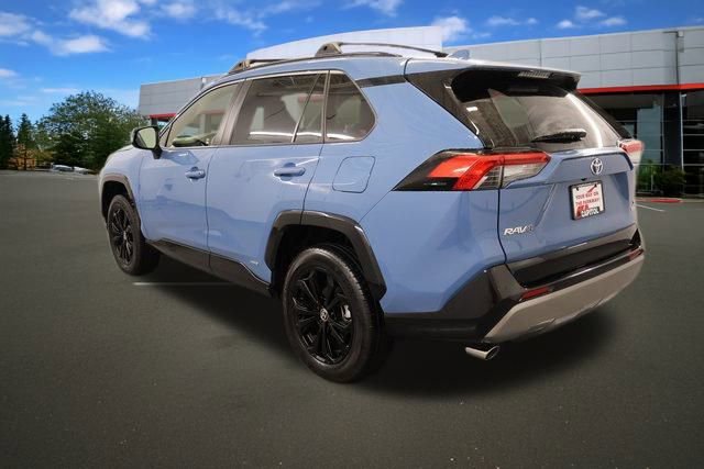 2024 Toyota RAV4 Hybrid SE photo 3