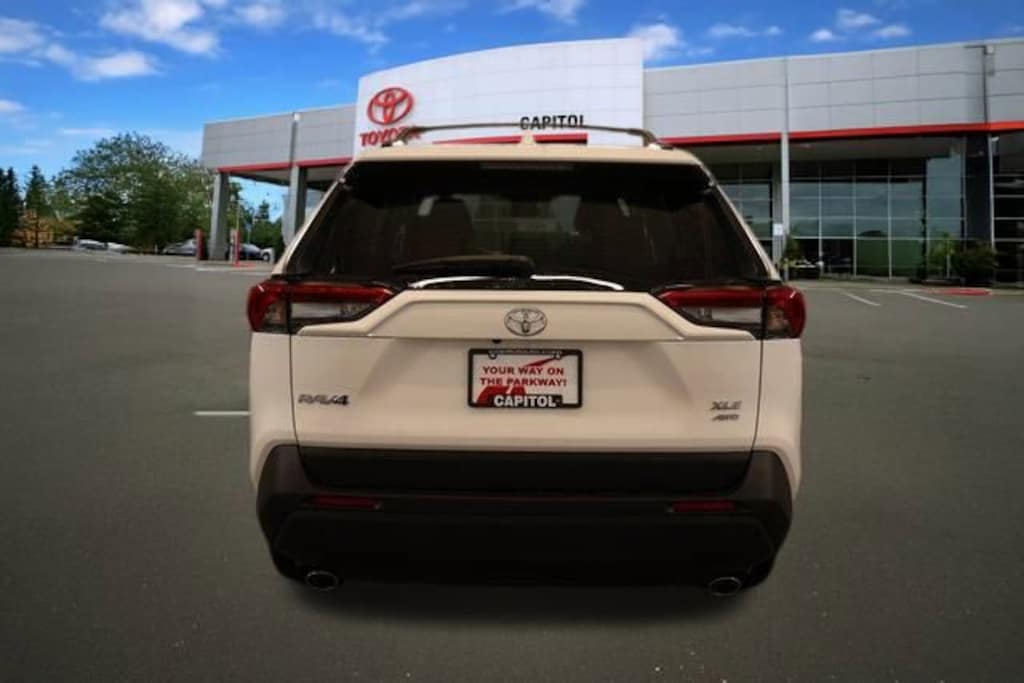 New 2025 Toyota RAV4 XLE XLE AWD SUV