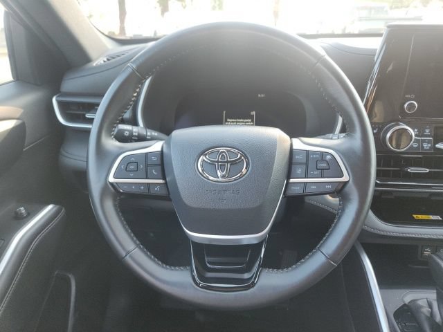 2025 Toyota Highlander XSE - Photo 9