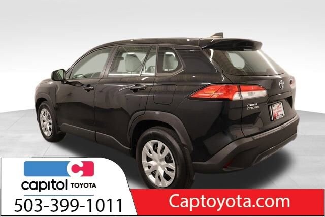 2023 Toyota Corolla Cross L photo 3