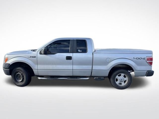 2009 Ford F-150 XL photo 2