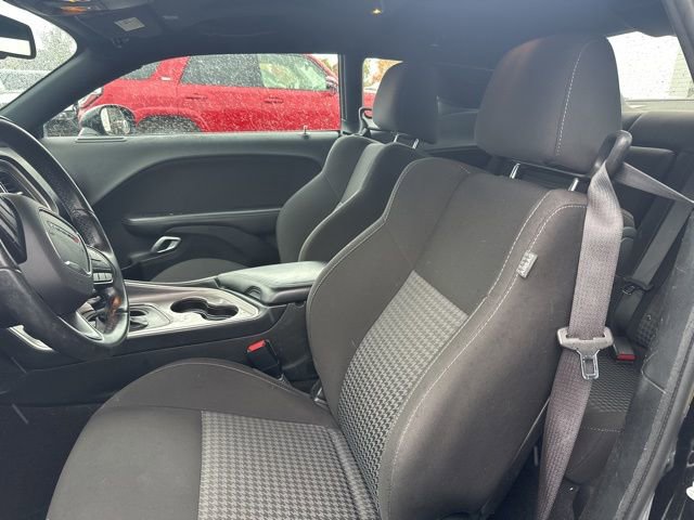 2022 Dodge Challenger GT photo 3