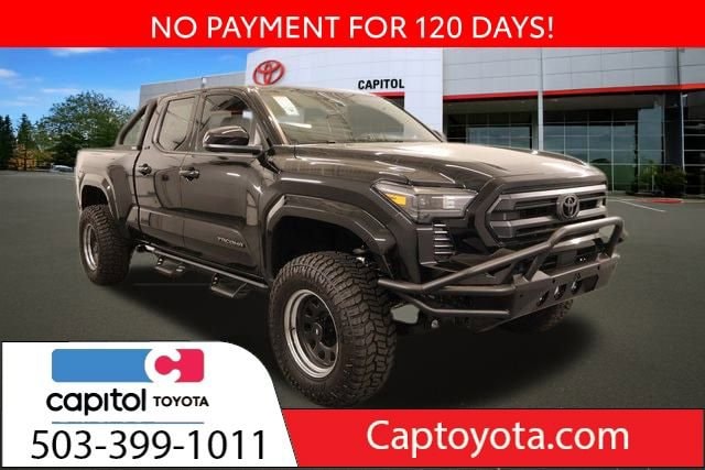 2025 Toyota Tacoma SR5's photo