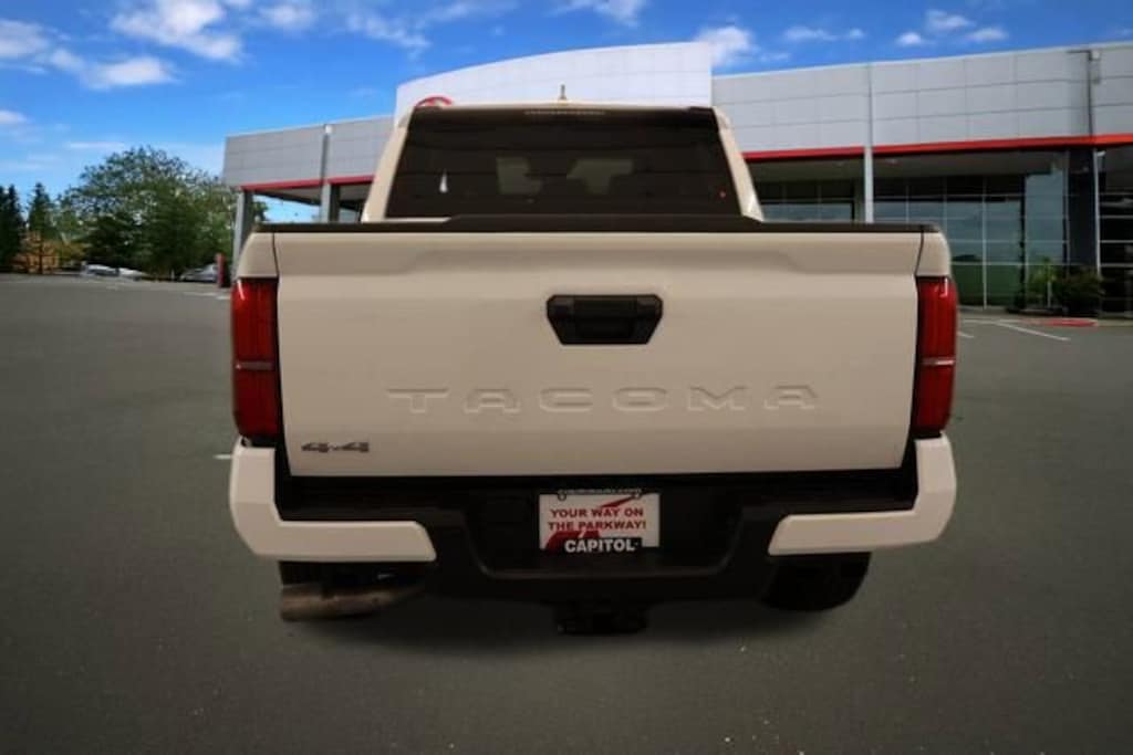 New 2025 Toyota Tacoma SR5 4X4 DOUBLE CAB