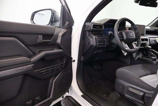 2026 Toyota 4Runner TRD Off-Road - Photo 11