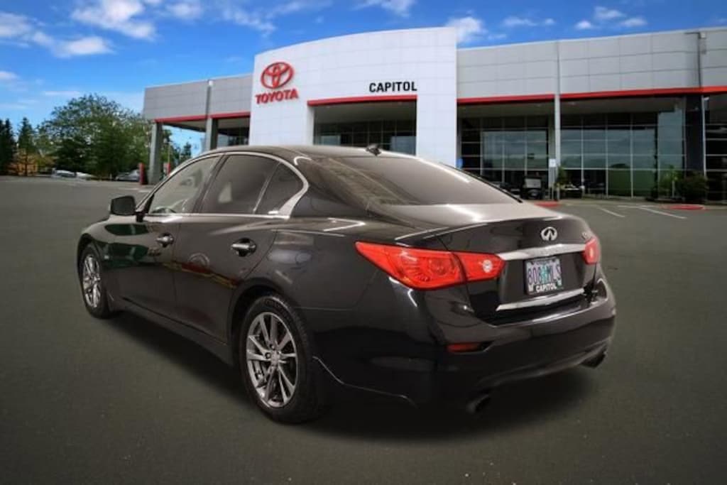 Used 2017 INFINITI Q50 3.0t Signature Edition Sedan