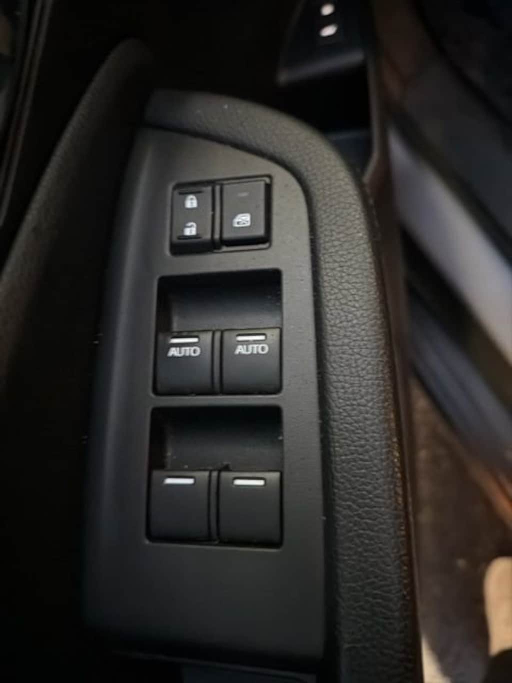 Used 2018 Honda Pilot Elite SUV