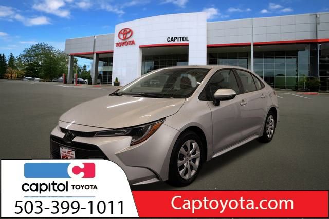 2024 Toyota Corolla LE's photo